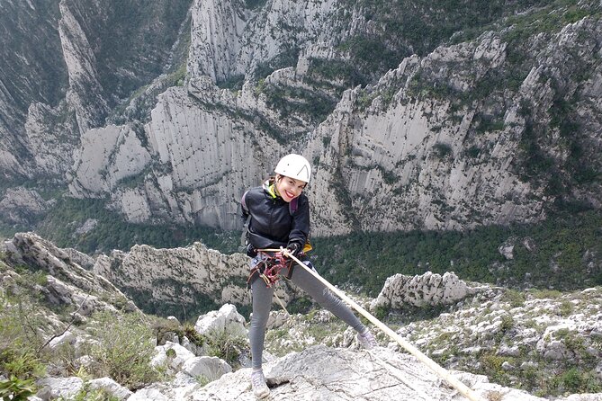 Nido de los Aguiluchos, Monterrey: Hiking + Rock Climbing + 3 Rappels - Reaching Nido de los Aguiluchos