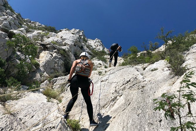 Nido de los Aguiluchos, Monterrey: Hiking + Rock Climbing + 3 Rappels - What to wear and carry