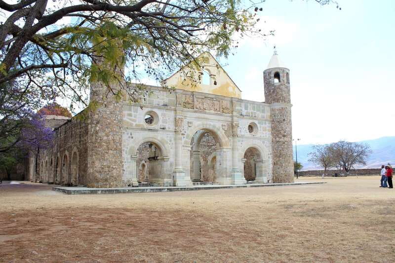 Oaxaca: Monte Alban and the Art of Oaxaca - San Antonio Arrazola and the making of alebrijes