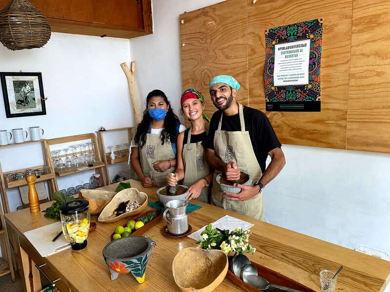 Oaxaca: Vegetarian Cooking Class - Starting at the market, where Oaxaca’s cooking begins