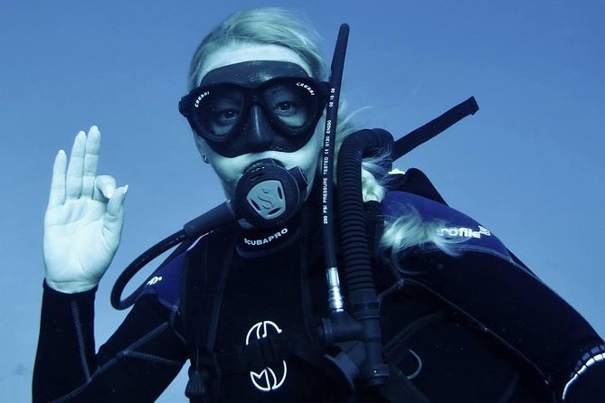 PADI Discover Scuba Diving - Shallow-Water Practice Before the Boat