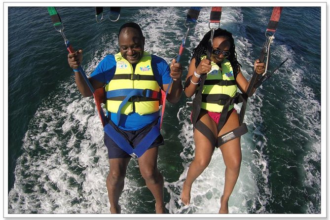 Parasailing Tour - Flying above Cancun’s hotel zone