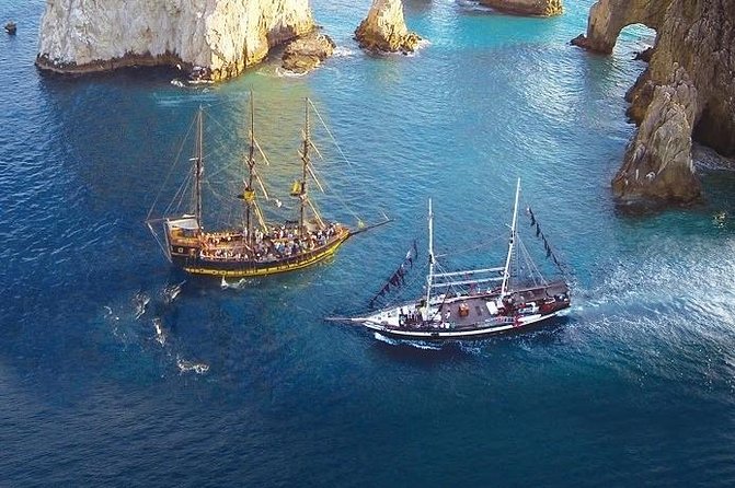 Pirate Ship Sunset Dinner and Show in Los Cabos - Getting to the marina without a scramble
