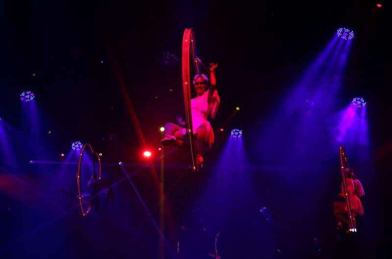 Playa del Carmen: Coco Bongo Nightclub Experience - Getting to the doors near the Caribbean Sea