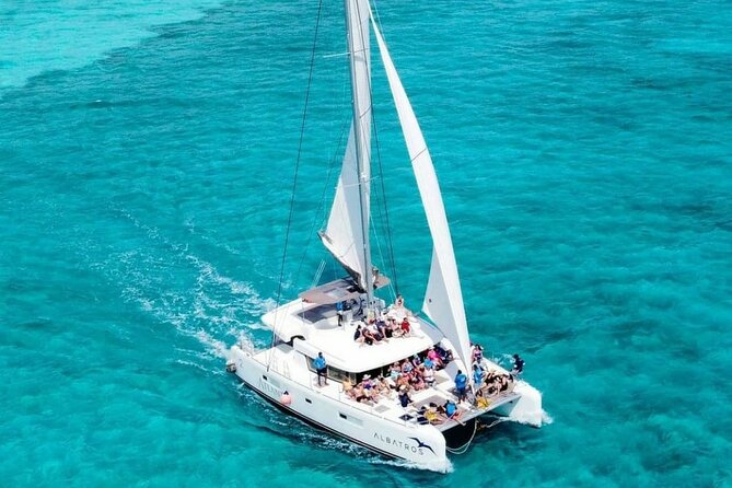 Plus Full Day Catamaran Tour to Isla Mujeres All Inclusive - Golf carts: the best way to see more, at an extra cost