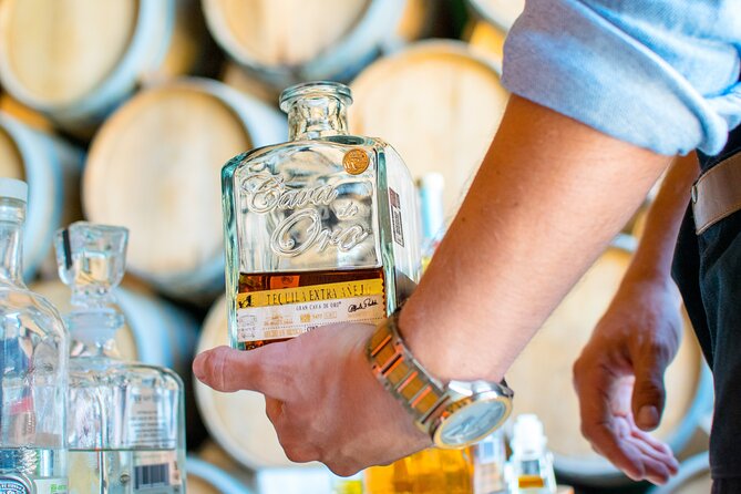 Premium Private Tequila Tour - Cantaritos el Güero #1 and the optional weekend drink