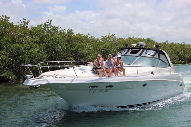 Private 50FT Yacht Rental in Cancún P8 - Food, drinks, and special celebrations