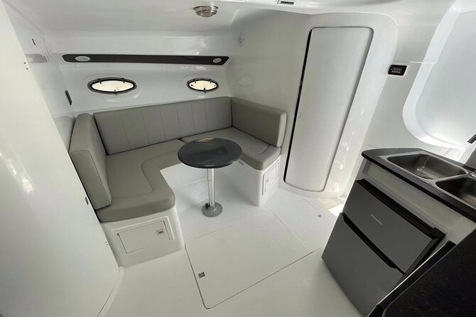 Private Cancun Yacht Tour 42ft up to 8 pax - Who gets the best value from this yacht