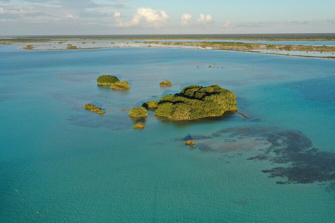 Private Catamaran Tour - Passing the three cenotes that feed Bacalar