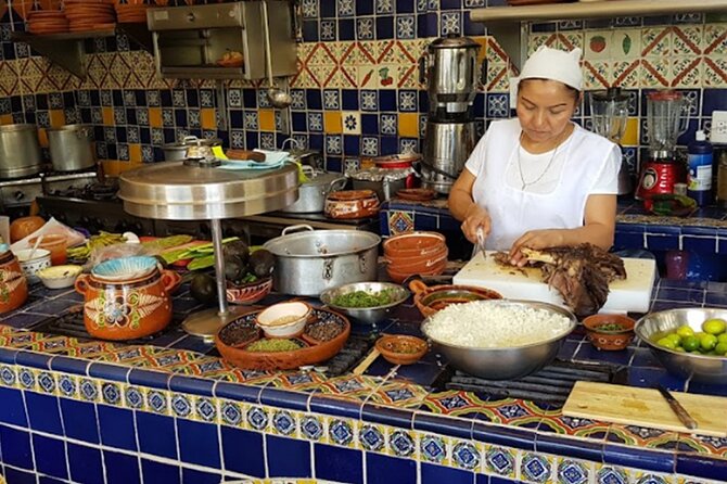 Private Cultural and Gastronomy Tour Full Day Tapatío - Birria and coffee at Nueve Esquinas
