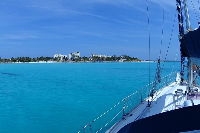 Private Customizable Sailing Tour in Cancun - Why a private sailboat works well in Cancun