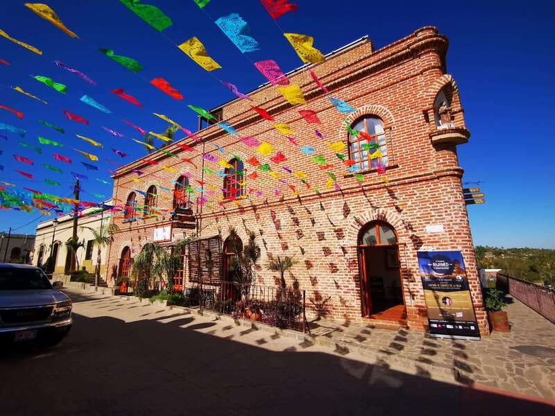 Private experience from Cabo San Lucas to La Paz: (Balandra beach) - Todos Santos: an hour of art and small-town Baja