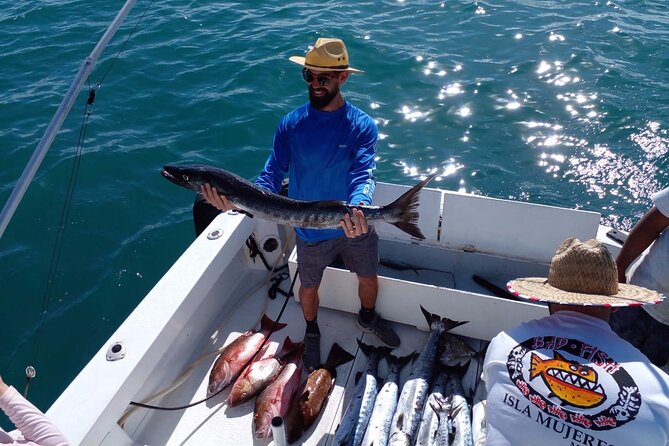 Private fishing charter Bertram 31ft 6 pax max if you don't fish you don't pay - A private boat for six, not a pay-per-person excursion