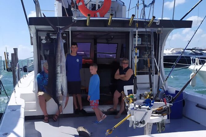 Private fishing charter Boat 48ft 12 pax Good Marlin and Sailfish - What the $980 group price really buys