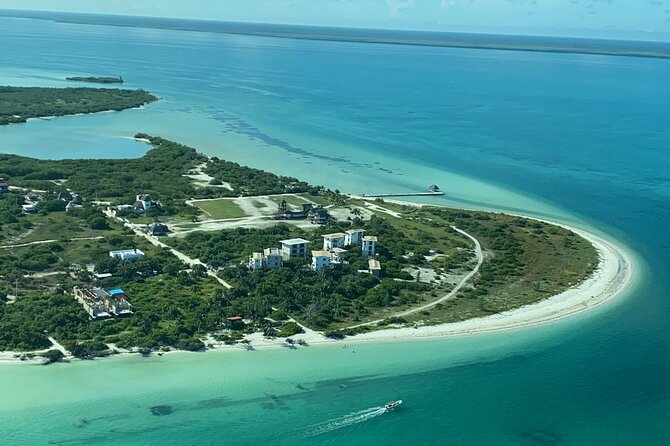 Private flight to Holbox from Cancun - From Cancun airport to the General Aviation terminal