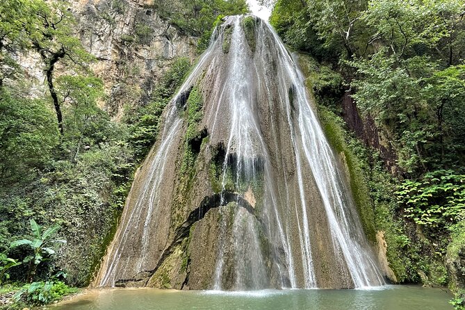Private/Group Cola de Caballo Waterfall & Santiago (Premium SUV) - Choosing morning or afternoon