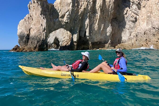 Private Los Cabos Arch & Playa del Amor tour by Glass bottom kayak - What the private format changes