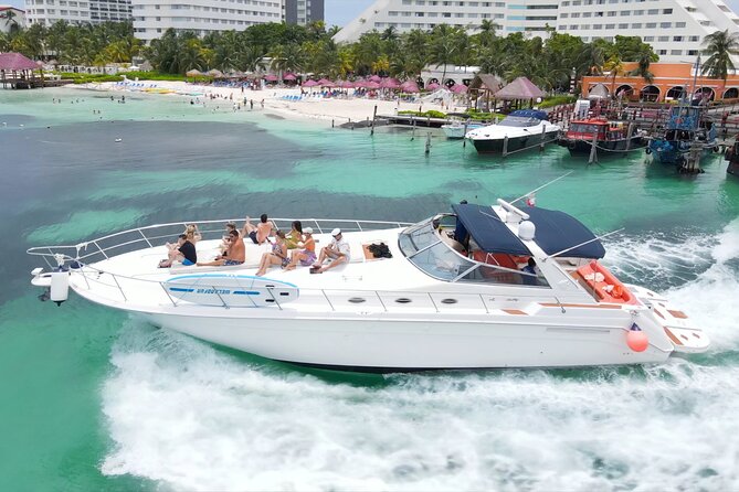 Private Luxury Yacht 55FT Rental in Cancun - The one and two-hour route through Cancun Bay