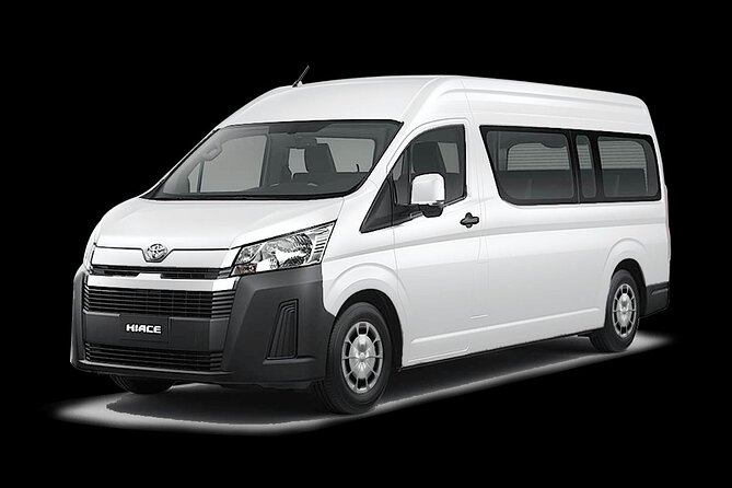 Private Minivan Transfer: Loreto Airport (LTO) - A calm first ride after landing at Loreto Airport