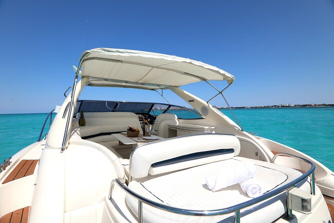 Private Premium Yacht 46FT Rental in Cancún - The real cost of a private charter