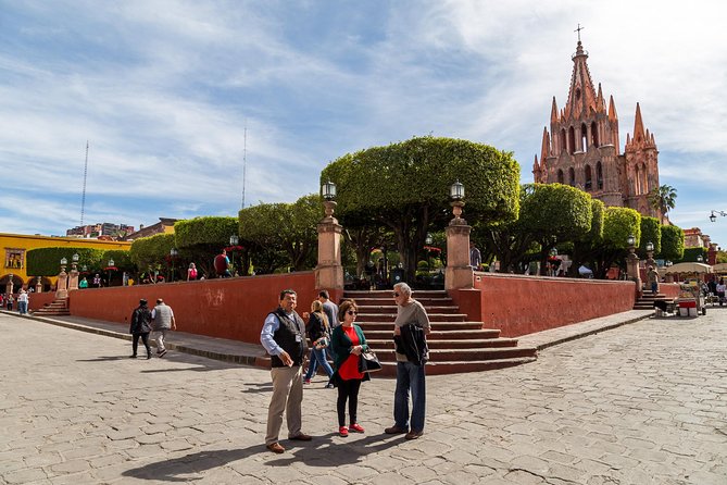 Private San Miguel de Allende Walking Tour - Jardin Allende and the Two-Hour Downtown Route