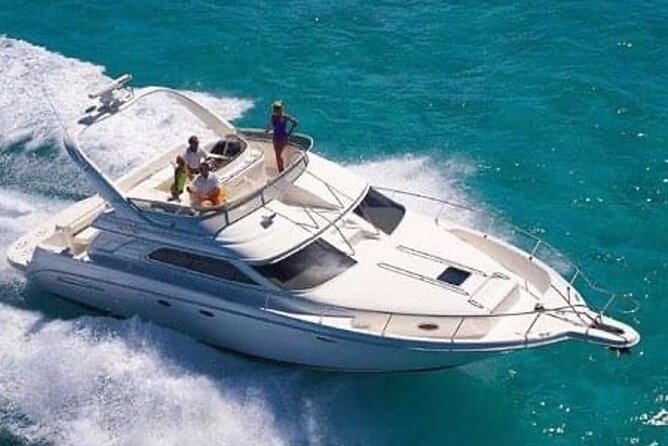 Private SeaRay 47ft Yacht Rental Cancun 23P6 - What the two-hour route really offers