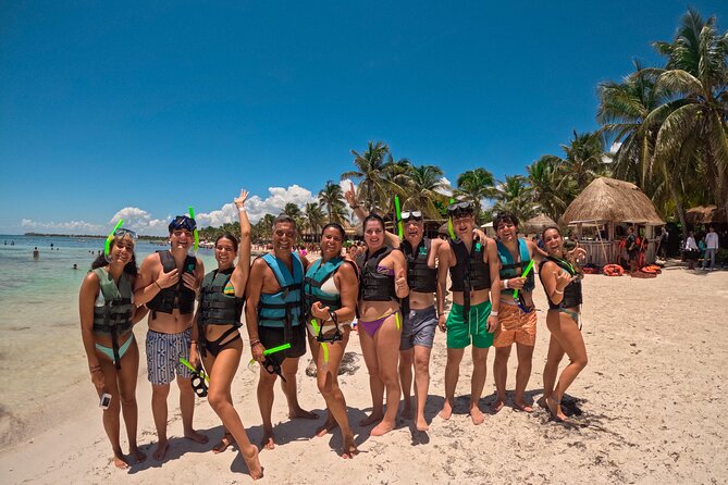 "Private snorkeling with turtles in Akumal + Photos included" - Meeting Alex, Raymundo, Isaac, and the guide team