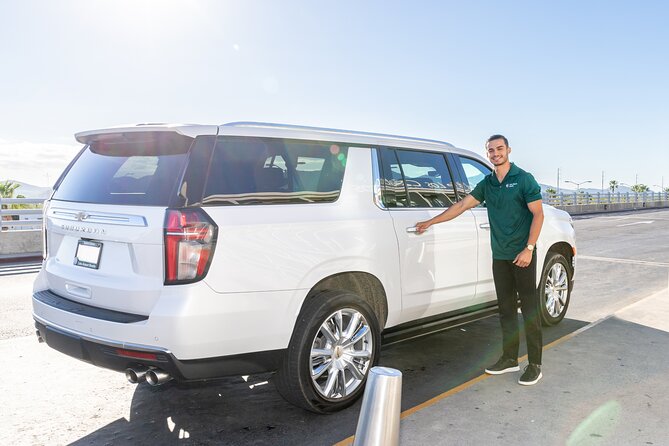 Private SUV Round-Trip from Airport to Hotels in the Corridor - Why the private price can make sense
