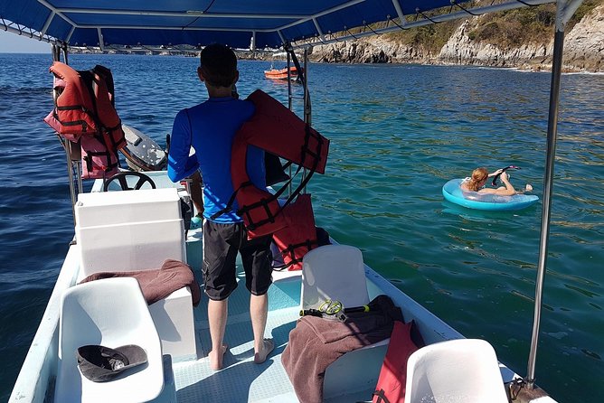 Private Tour Seven Bays, Huatulco HT - Snorkeling at La Entrega and other bays