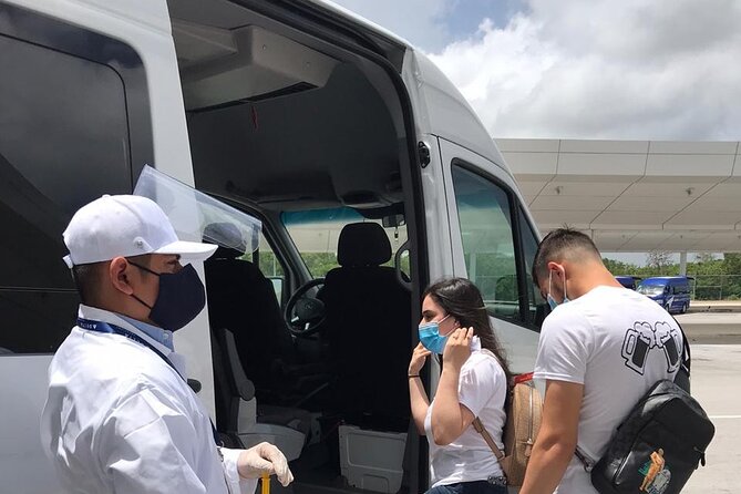 Private Transfer- Airport-Hotel Cancun Up 1 to 5 Passengers - Leaving Cancun Airport with less hassle