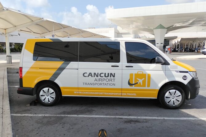 Private Transfer from Cancun Airport to Akumal - Meeting your representative at Cancun Airport