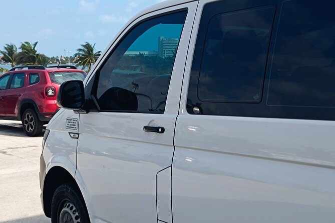 Private Transfer from Cancun Airport to Cancun Hotels 1-7 People - What happens after a delayed flight