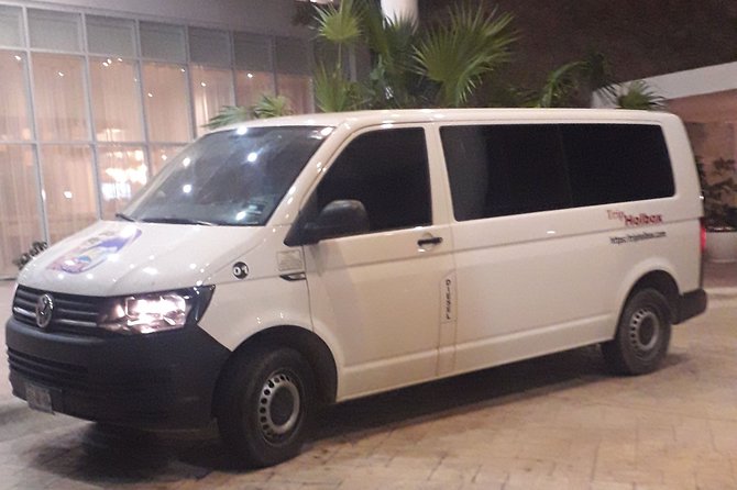 Private Transfer from Cancun Airport to Chiquila - Finding your driver at Cancun Airport