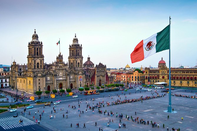 Private Transfer From Mexico City Airport to Downtown - The vehicle, luggage, and group size