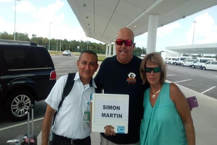 Private transfer round Cancun airport -Playa del Carmen - airport. - Communication, luggage, and small practical details