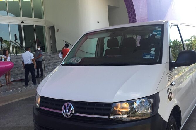 Private transportation from CUN Airport to Cancun Hotel Zone - Communication is the key to a good experience