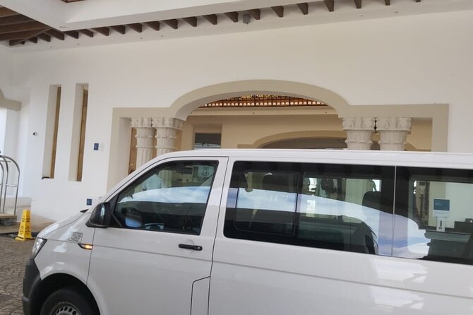 Private transportation from CUN Airport to Cancun Hotel Zone - The weak point: inconsistent arrival waits