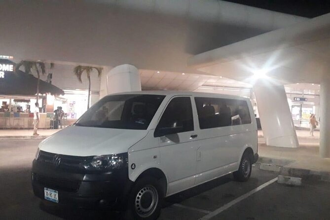 Private transportation from CUN Airport to Cancun Hotel Zone - Who should book this private transfer?