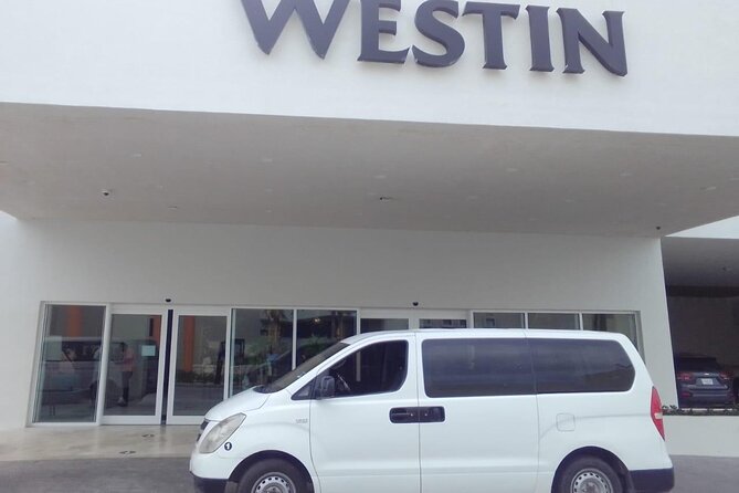 Private transportation from CUN Airport to Cancun Hotel Zone - What the airport pickup is really like