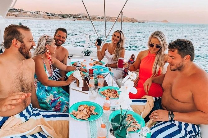 Private Yacht Cruise 4 Hour- Snorkeling & Paddle Boarding - A private four-hour escape from Cabo San Lucas