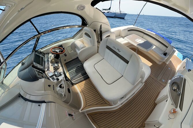Private Yacht Sea Ray all-inclusive charter in Cabo - Snorkeling, paddleboards, kayaking, and the floating mat