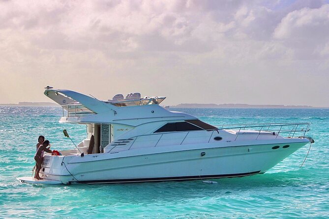 Private Yacht SeaRay 46ft Cancun 25P17 - A private yacht instead of a crowded Cancun boat