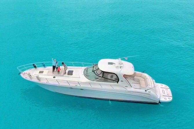 Private Yacht SEARAY SUNDANCER 60ft up to 20 pax 23P1 - The crew and the feel on board