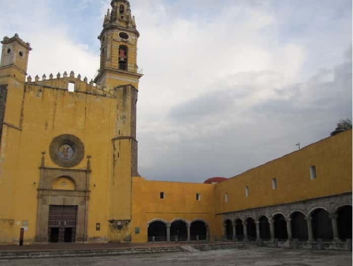 Puebla: Cholula Magical Town Tour by Double-Decker Bus - San Andrés and its parish church