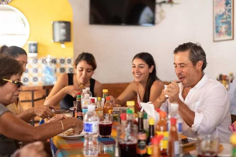 Puerta Vallarta: Seafood Lover's Food Tour - The guides make a real difference