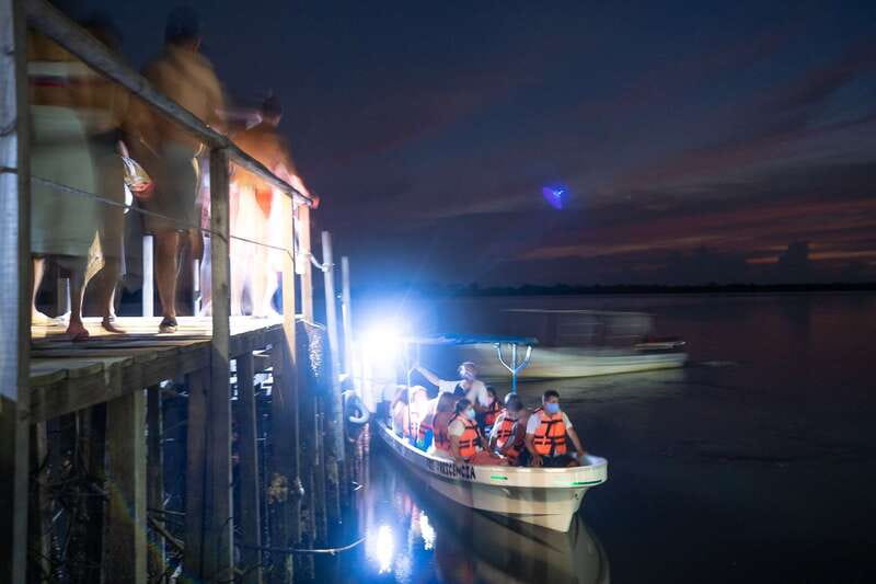 Puerto Escondido: Bioluminescence Night Spectacle - Crossing Manialtepec Lagoon by boat