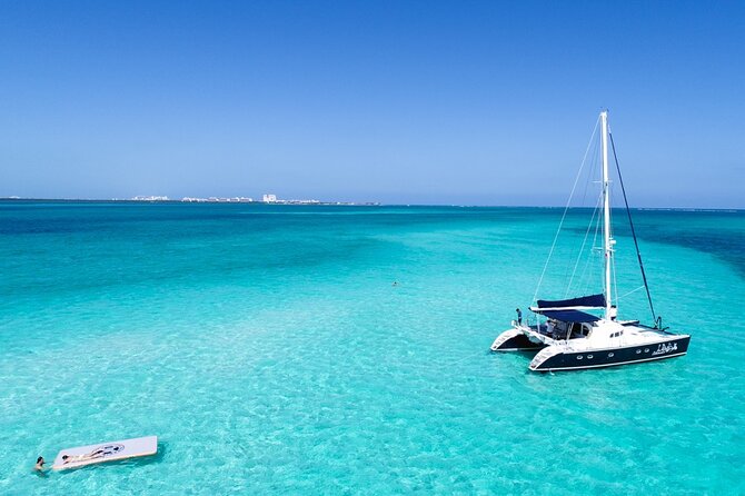 Puerto Morelos Secret Sandbar Catamaran Sail - Sailing the Adelita to the sandbar