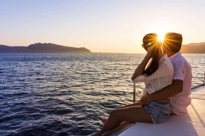 Puerto Vallarta: Bay of Banderas Luxury Sunset Sailing Tour - Comfort on board: the detail to check carefully