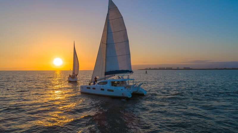 Puerto Vallarta: Bay of Banderas Luxury Sunset Sailing Tour - What the three-hour route feels like