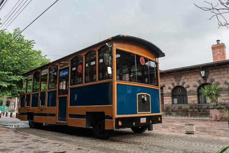Querétaro: Tranvia Classic Trolley Car Guided Tour - How to choose between the two routes